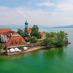 Schloss Hotel Wasserburg am Bodensee