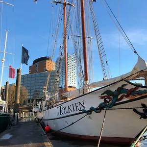 Botel Segelschiff J.r. Tolkien, Hamburg